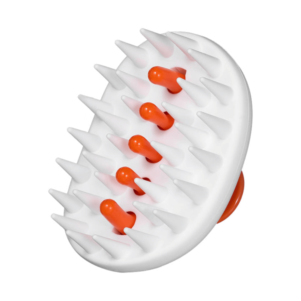 LILYEVE Two-Way Gua Sha Brush s mäkkými silikónovými výstupkami na masáž a čistenie pokožky hlavy