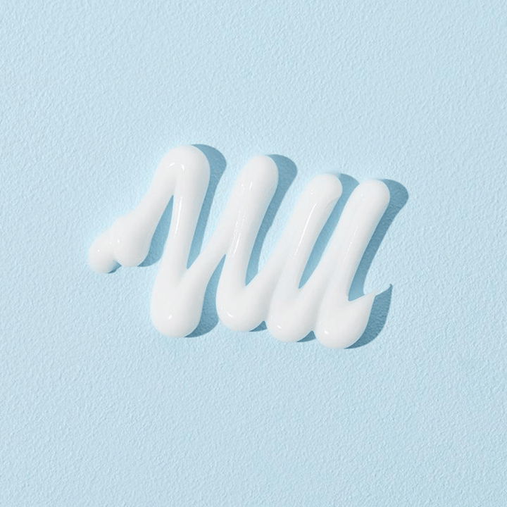 COSRX Ultimate Nourishing Rice Overnight Spa Mask biela krémová textúra pre suchú a mdlú pokožku