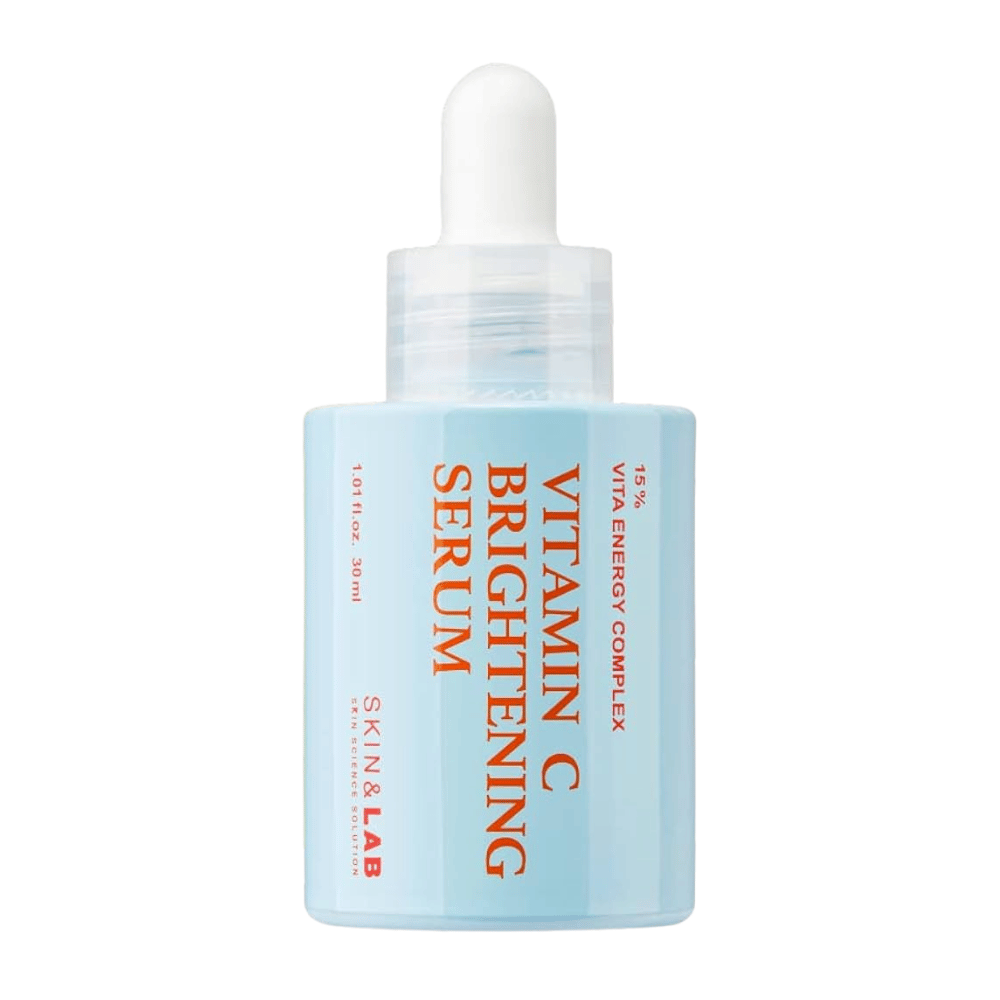 Skin&Lab Vitamin C Brightening Serum s 15% Vita Energy Complex vyrovnáva tón pleti a znižuje tmavé škvrny. Hydratuje, dodáva pleti žiarivosť a zlepšuje textúru, čo ho robí ideálnym pre žiarivý a zdravý vzhľad.
