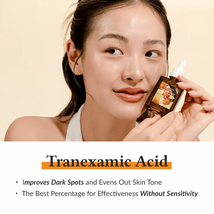 Tento obrázok zobrazuje produkt obsahujúci tranexamovú kyselinu, známu na zlepšenie tmavých škvŕn a vyrovnanie tónu pleti. Produkt ponúka účinnú koncentráciu, ktorá je šetrná a minimalizuje riziko podráždenia pokožky.