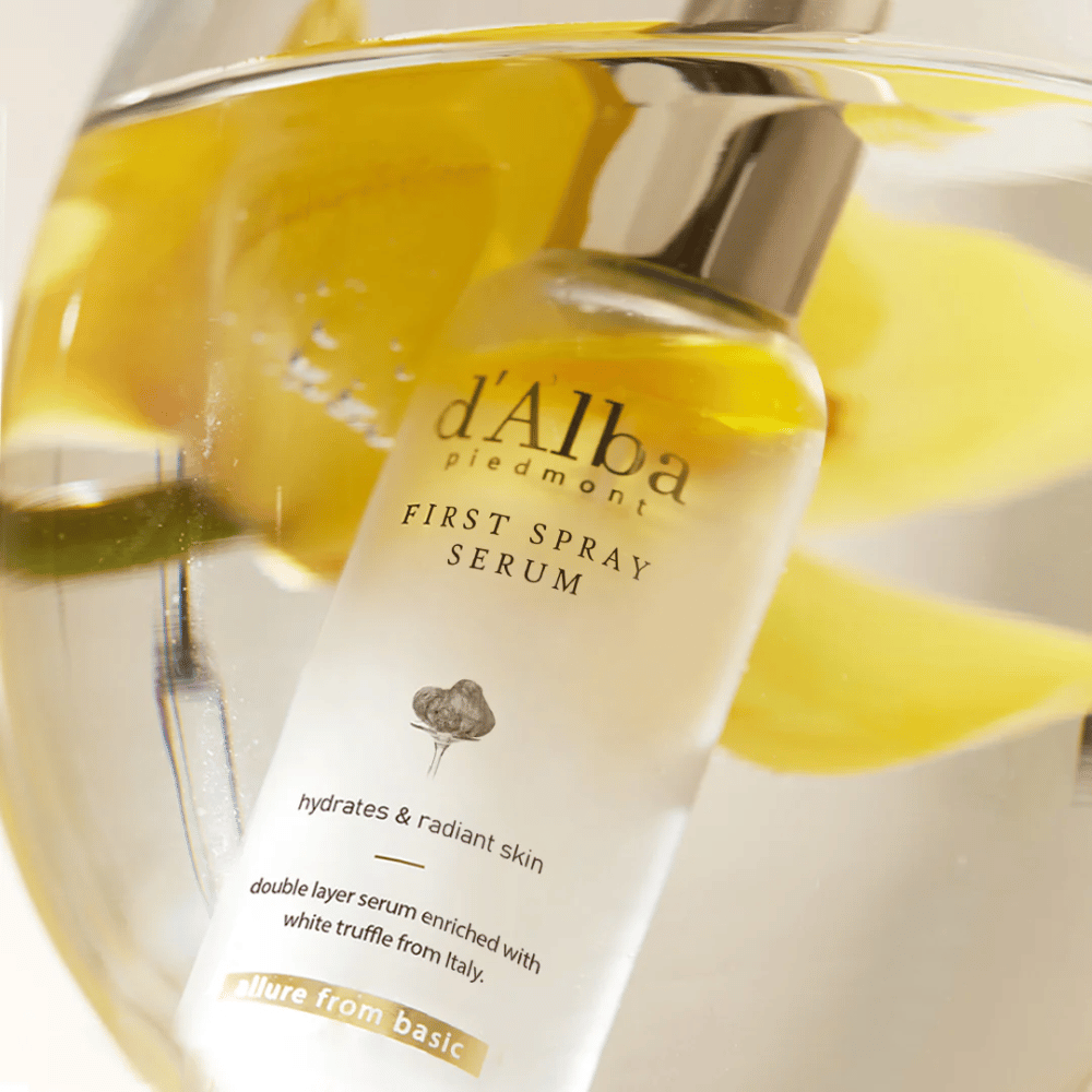 d'Alba White Truffle First Spray Serum ponúka osviežujúci sprej s intenzívnou hydratáciou a žiarivou žiarivosťou, vďaka svojej unikátnej formulácii s extraktom z bielej hľuzovky z Talianska. Perfektné na rýchlu obnovu a výživu pleti počas dňa.