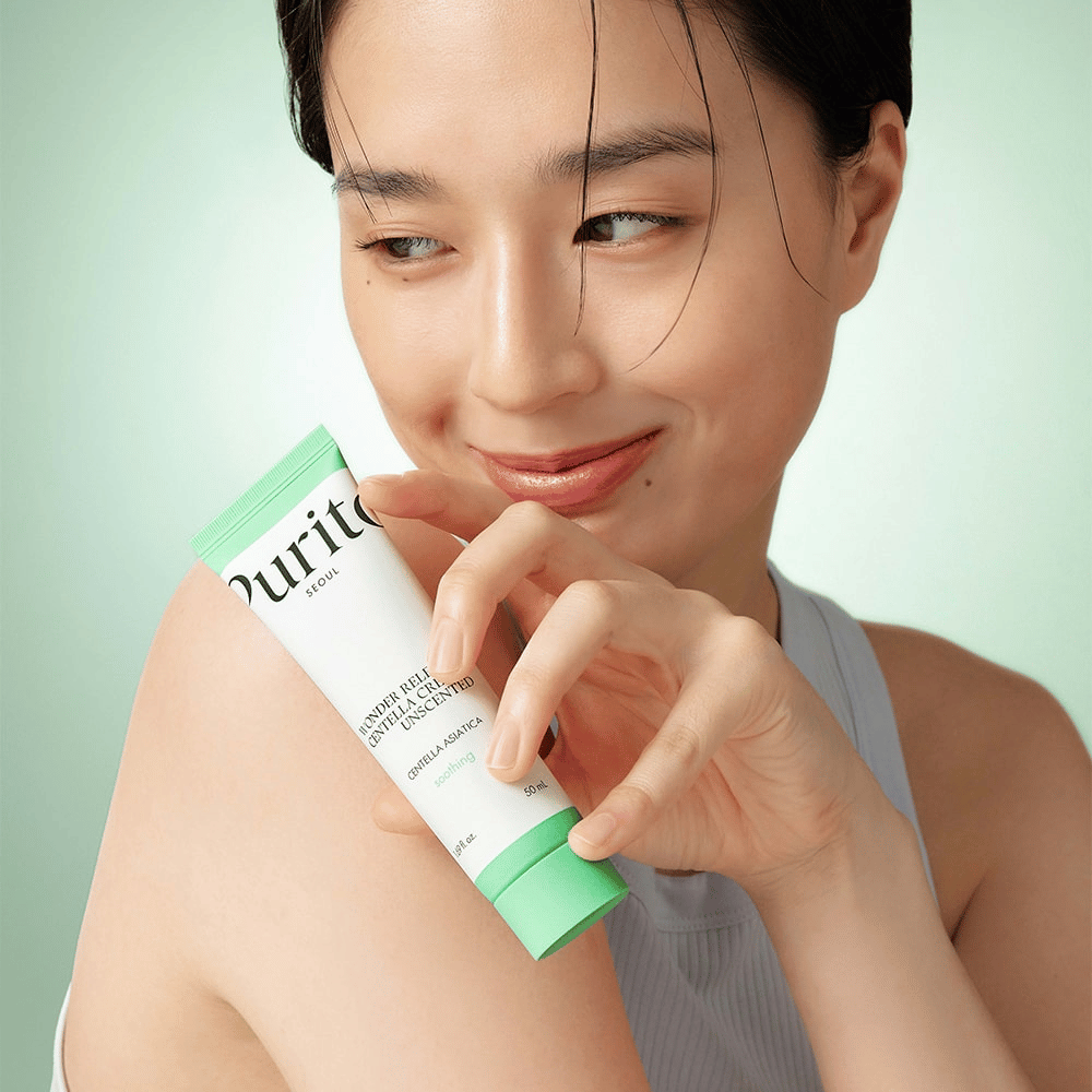 Purito Wonder Releaf Centella Cream Unscented je upokojujúci a hydratačný krém obohatený o Centella Asiatica. Táto neparfumovaná formula pomáha upokojiť podráždenú pokožku, hydratovať a posilniť kožnú bariéru bez spôsobenia podráždenia. Perfektný pre citlivú pokožku.