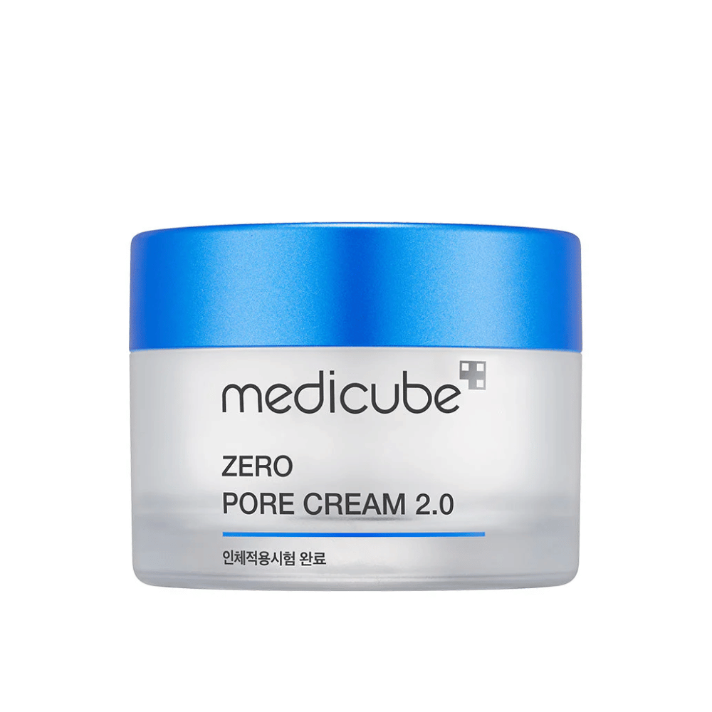 Medicube Zero Pore Cream 2.0 je krém na zmenšenie pórov, špeciálne navrhnutý na dosiahnutie hladšej a matnejšej štruktúry pleti. Pomáha kontrolovať produkciu mazu a znižovať viditeľnosť pórov, čo ho robí ideálnym pre mastnú a zmiešanú pleť.