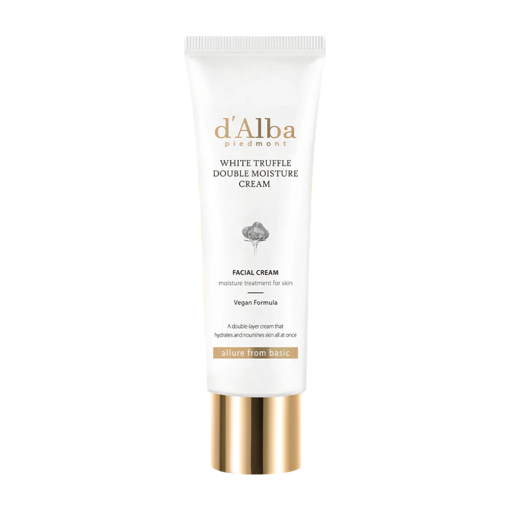 d'Alba White Truffle Double Moisture Cream je pleťový krém s vegánskou formulou, špeciálne vyvinutý na poskytnutie hlbokej hydratácie a výživy pokožke. Dvojitá formula ponúka dlhodobú vlhkosť a podporuje prirodzenú rovnováhu pokožky pre žiarivú pleť.