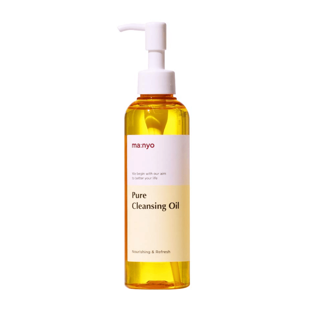 Fľaša ma:nyo Pure Cleansing Oil 200ml na odstránenie make-upu vystavená na bielom pozadí.