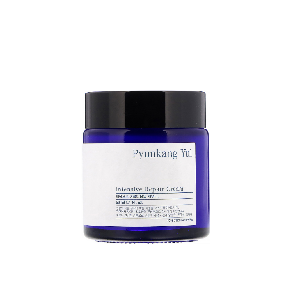 Pohár Intensive Repair Cream 50ml od Pyunkang Yul na bielom pozadí.