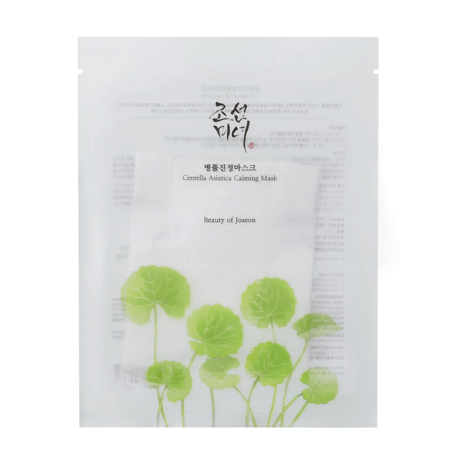 Jedna Centella Asiatica Calming Mask 1 ks so zelenými listami od značky Beauty of Joseon.