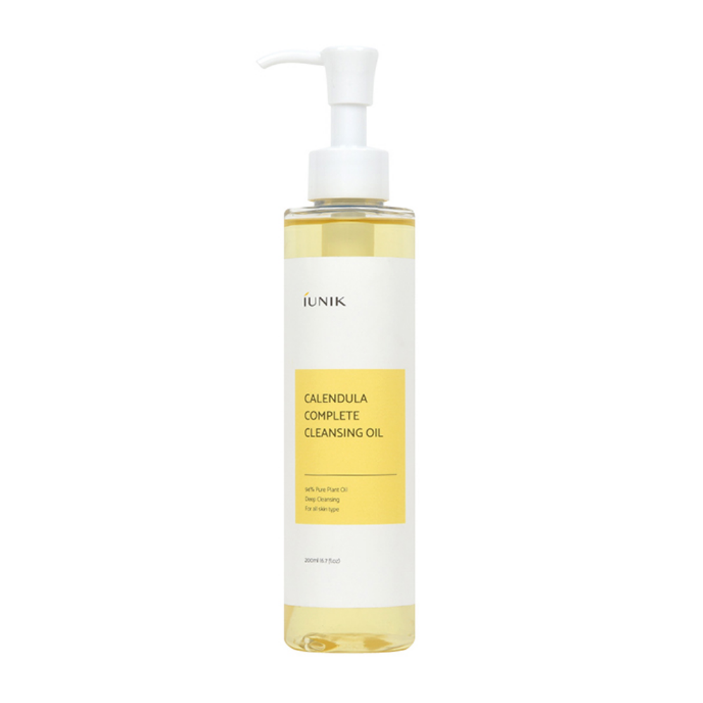 Fľaša iUNIK Calendula Complete Cleansing Oil 200ml na odstránenie zvyškov make-upu so žltou etiketou na bielom pozadí.