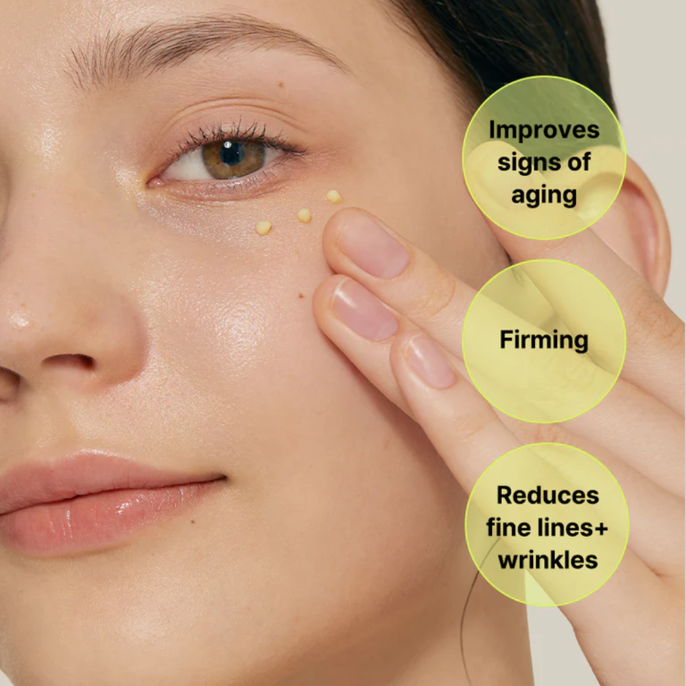 Tvár ženy s viditeľnými vráskami, ktoré naznačujú známky starnutia a zníženú elasticitu, s použitím COSRX Retinol 0.1 Cream 20ml.